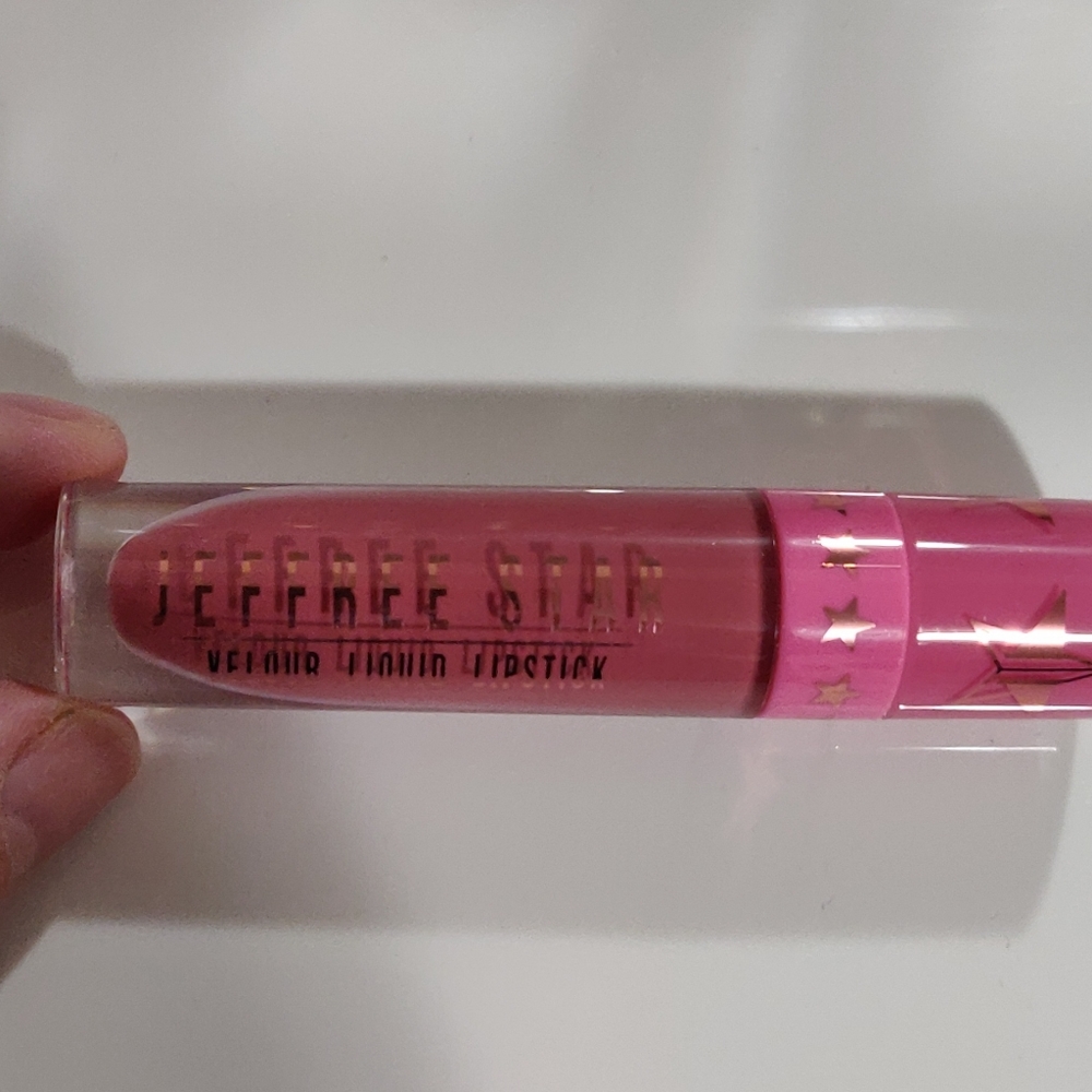 Jeffree Star Velour Liquid Lipstick "Rose Matter"